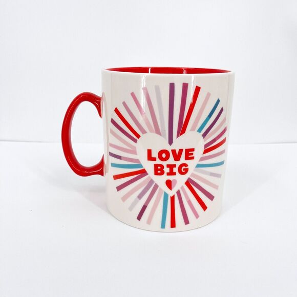 Hallmark LOVE BIG Oversized Mug Cup 64oz  Rainbow Heart GIANT Novelty Mug - Picture 3 of 9